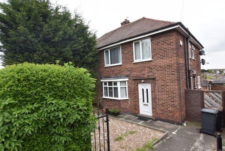 3 Bed Semi-Detached House, Bentinck Road, NG4 - Photo 2