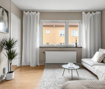 Ursviksvägen, Sundbyberg - Photo 1
