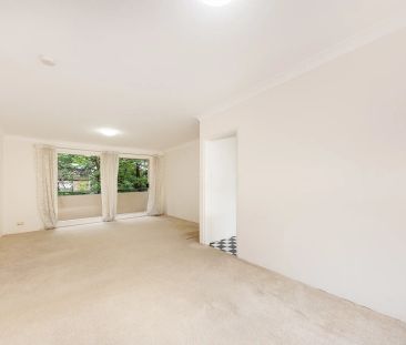 Sundrenched Two Bedroom Apartment in Tree Lined Street - Photo 6