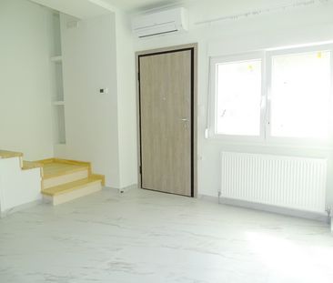 APARTMENT 78 SQ.M. LUXURIOUS RENOVATED AND IN A CENTRAL POINT IN LO... - Photo 5