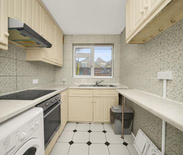 2 bedroom apartment to rent - Photo 3