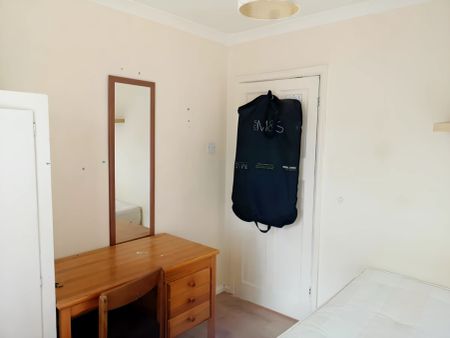 Bedroom 1 - Photo 2