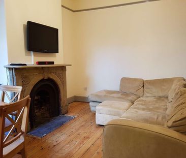 Lovely Mystical Didsbury Street Room 1 - Photo 1