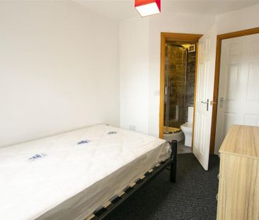 8 bedroom house to rent - Photo 3