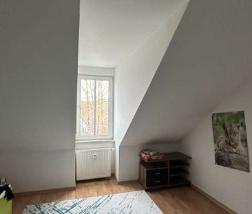 Tolle 3-Zimmer-Wohnung || Große Terrasse - Einbauküche - Stellplatz - Photo 3