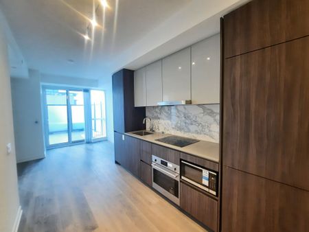 For Lease - 8 Interchange Way Unit# 501, Vaughan, Ontario - Photo 3