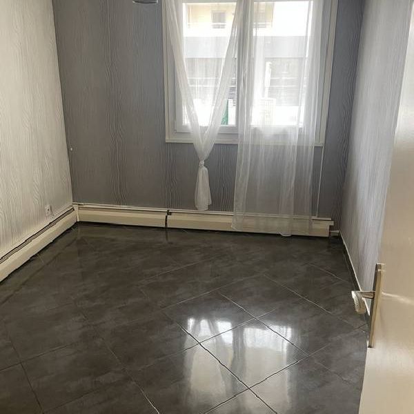 Appart F4 76m² (réf 2127904) - Photo 1