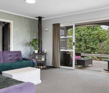 Modern Comfort in Prime Location - Short or Long Term, Pets Considered - Photo 1