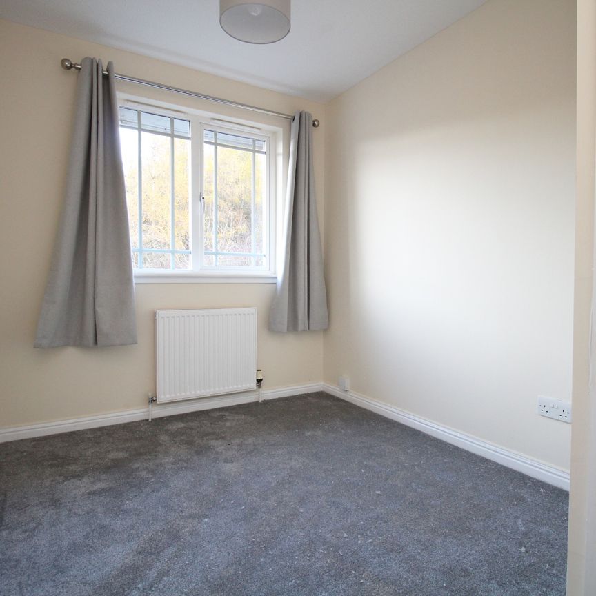 Littlemill Drive, Crookston, Glasgow - Photo 1