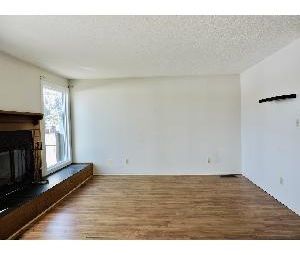 3 Bed 1.5 Bath South Edmonton Townhome with Balcony - Photo 6
