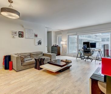 Condo for rent, Montréal (Ville-Marie) - Photo 2
