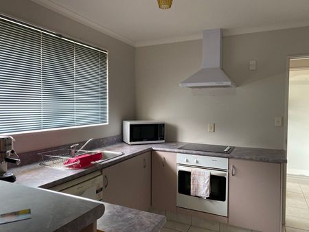 Family Home in a Private Setting - Photo 3