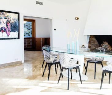 Maison à louer Cagnes Sur Mer, Cote d'Azur, France8 500 EUR / Mois - Photo 4