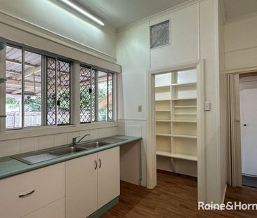 4 Bedroom - 2 Bathroom - Unfurnished Home in Mossman - Photo 3