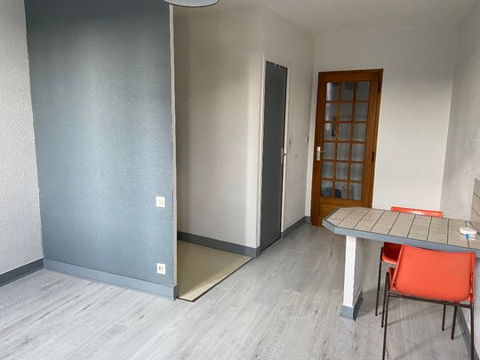 Location Appartement 1 pièce 21m² ST BRIEUC 22000 - Photo 1