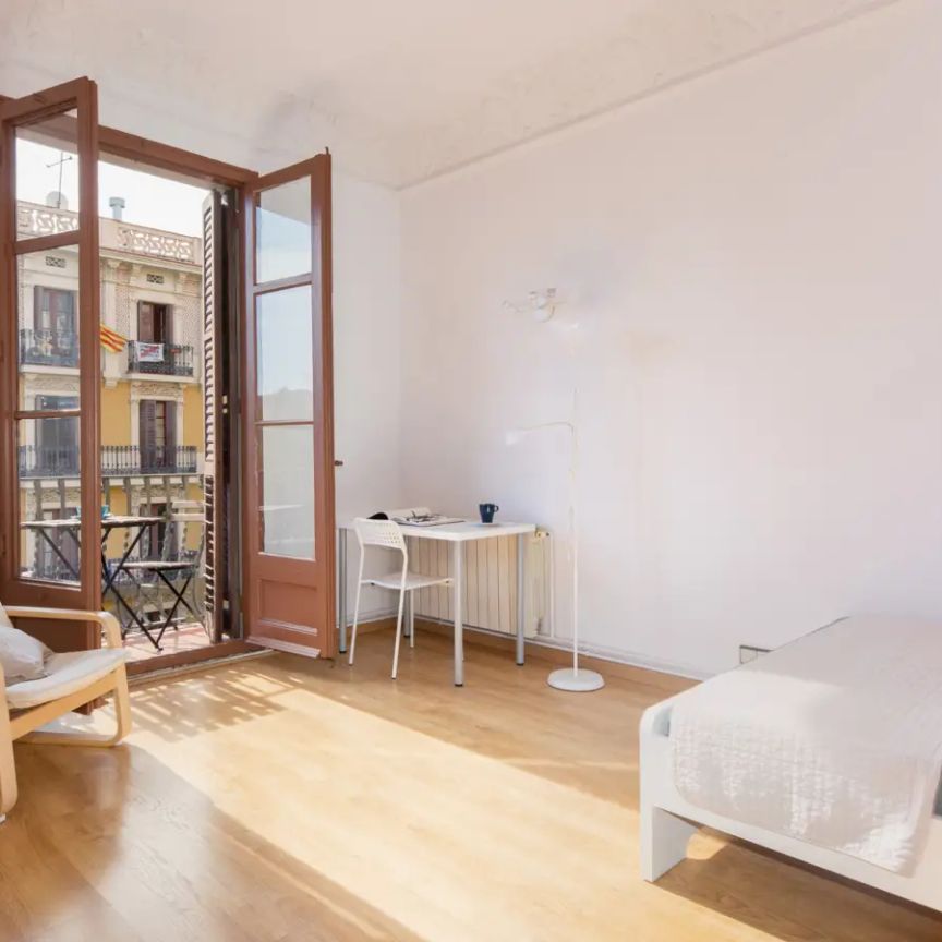Room in a shared 6-bedroom apartment for rent in la Dreta de l'Eixample - Foto 1
