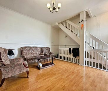 2 bedroom end of terrace house to rent - Photo 6