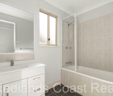 63 Francis Rd, Macleay Island, Qld 4184 - Photo 3