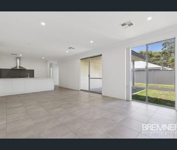 Luxurious family living! - Photo 1