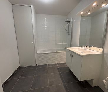 Location Appartement 3 pièces 66m² - Photo 5