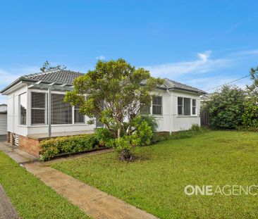APPEALING 3-BEDROOM HOME WITH COMFORTABLE FEATURES IN ALBION PARK - Photo 4