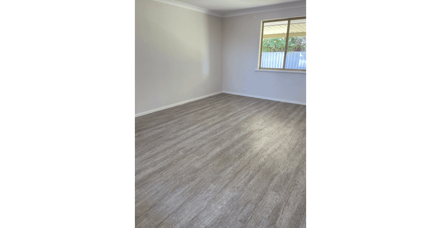 Your Wannanup Escape – Walk to the Water from This 3x1 Beauty - Photo 1