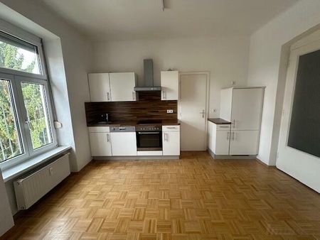 unmittelbare TU nähe, renovierte 3 Zimmerwohnung mit sep. Küche, optimal für eine WG - Photo 5