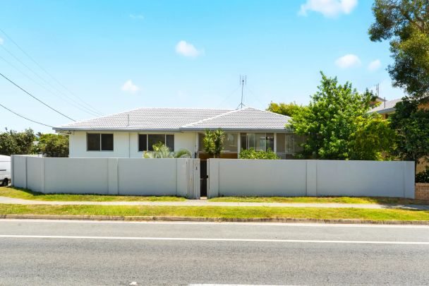 Two homes. One address. A true dual-living lifestyle by the beach - Photo 1