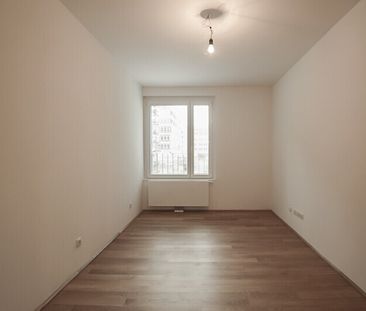 LAENDYARD - Erstklassige 3-Zimmer-Wohnung mit Loggia und Balkon zwi... - Photo 3