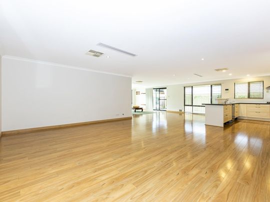 26 Muirfield Ave, Success - Photo 1