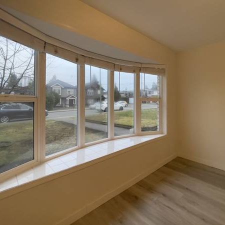 2 bedroom suite on ground level with radiant flooring heat - Photo 1