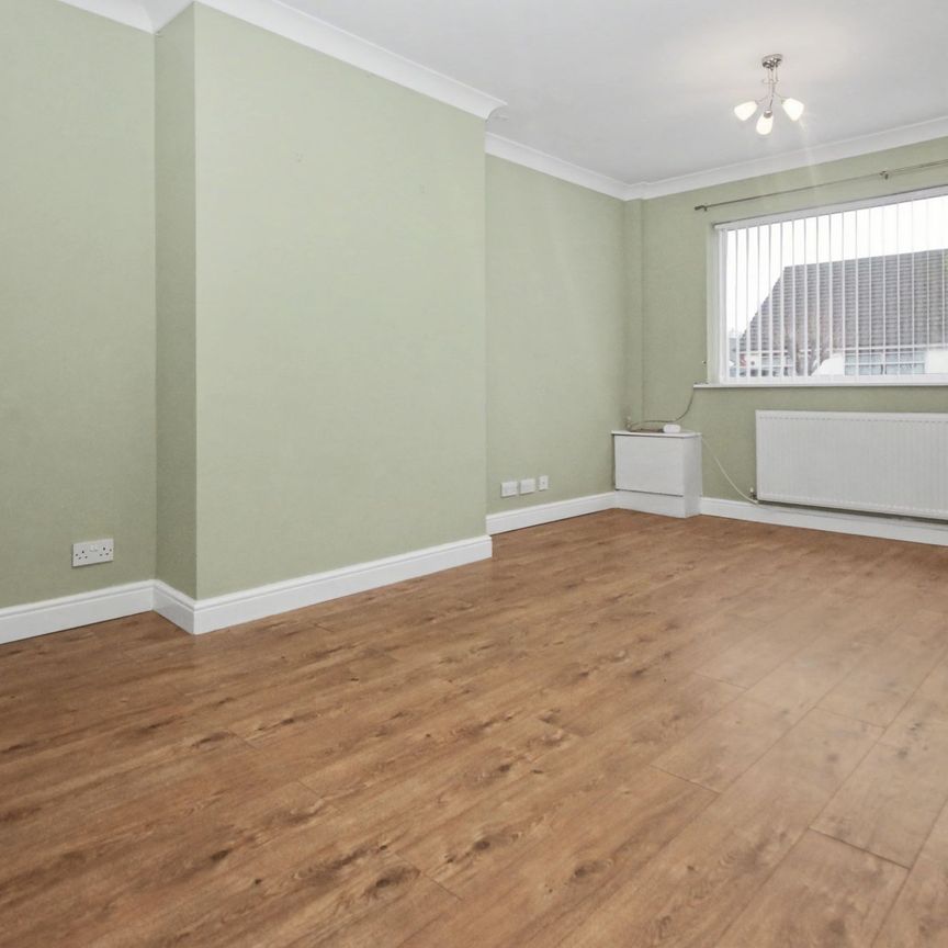 Tewkesbury Road, Warrington - Photo 1