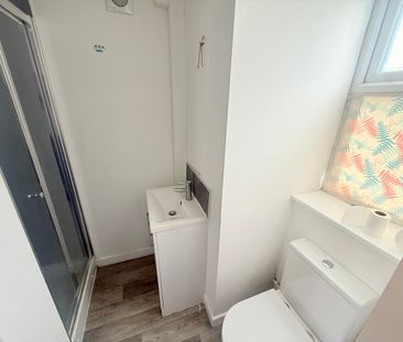 Wyndham Street, Yeovil, Somerset - Photo 1