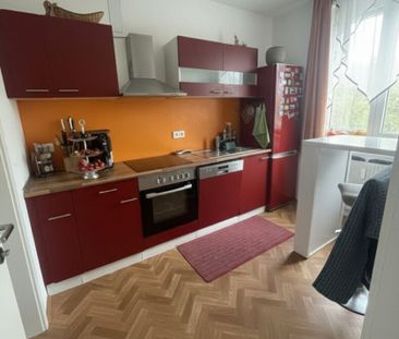 Diese Wohnung vereint Ruhelage, gepflegtes Ambiente und eine großzü... - Foto 4