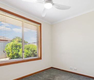 3 Bedroom Homette - Great Location - Photo 3