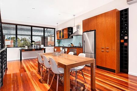 Warehouse Conversion with Space & Style! - Photo 4