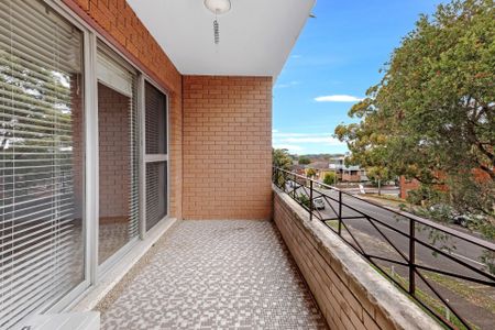 Unit 1/4 Noble Street, Allawah. - Photo 3