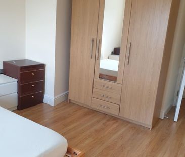 2 Bed Flat, Coventry Road, B10 - Photo 5