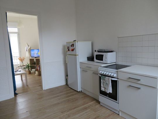 Appartement à louer - REIMS - QUARTIER CERNAY - Photo 1