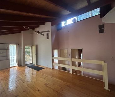 Serene three bedroom home - Photo 3