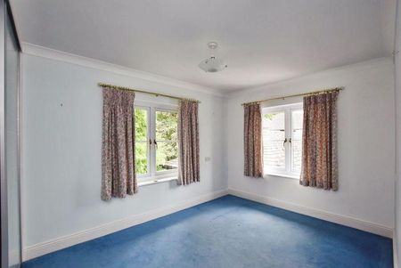 2 bedroom retirement property to rent - Photo 2