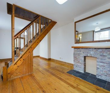 2 bedroom cottage to rent - Photo 2