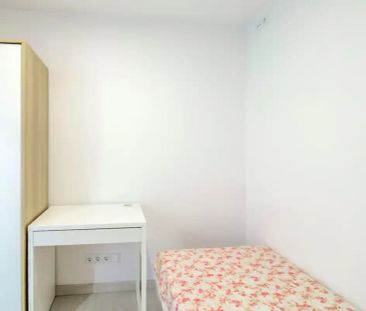 L'Hospitalet De Llobregat - Photo 4