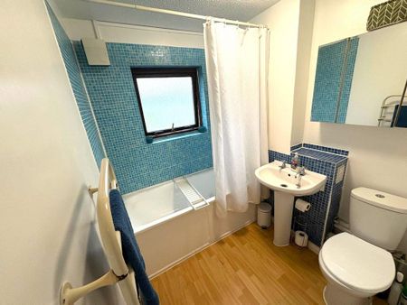 1 bedroom flat to rent - Photo 5