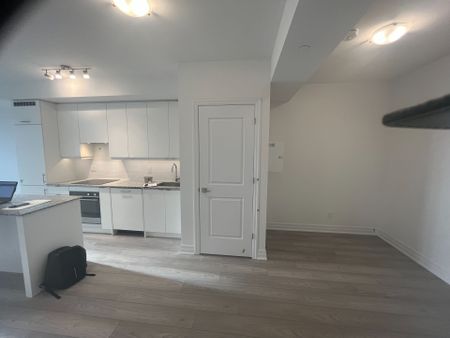 For Lease - 36 Elm Drive Unit# 1505, Mississauga, Ontario - Photo 2