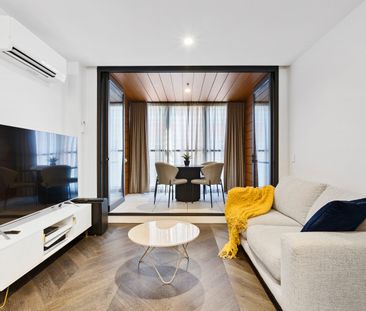 Stylish haven in a superb location - Photo 2