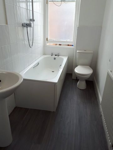 3 Bed Flat, Montpelier, EH10 - Photo 4