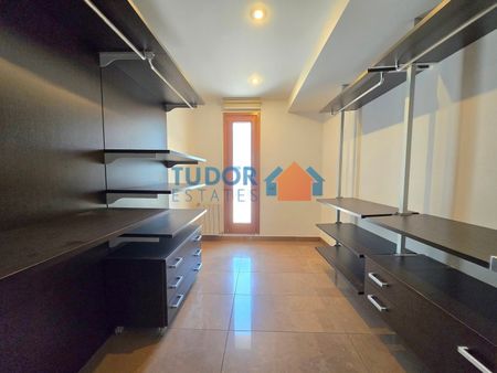 Compound villa - Photo 2