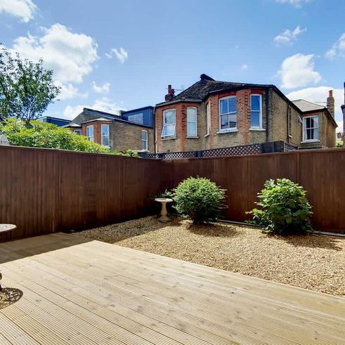 Denehurst Gardens - Photo 1