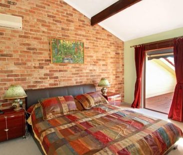 Grand Family Home! - Photo 5